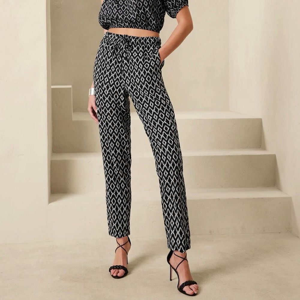 Banana Republic Diamond Print Pull-On Lightweight Pants Women's Black Size XS NW